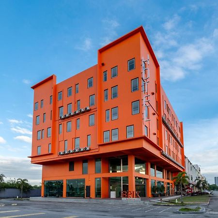 Hotel Brix Klia By Pinetree Sepang Esterno foto